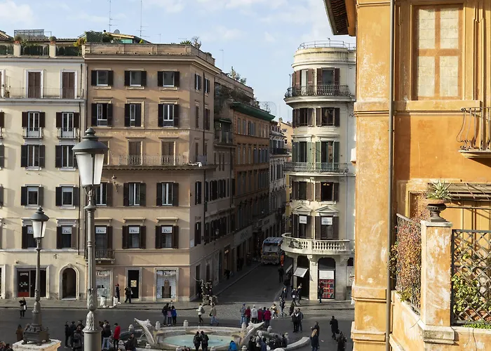 Апарт-отель Louly Spanish Steps 4*